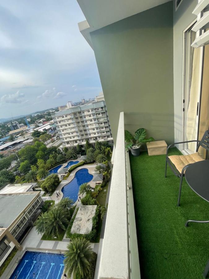 Verdon Parc Condo Davao Stadt Exterior foto